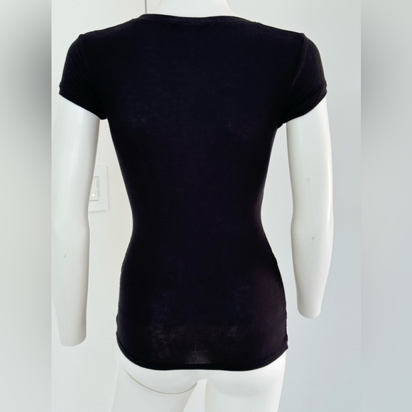 BCBG MaxAzria Vneck T-shirt size XXS Black - Picture 3 of 4